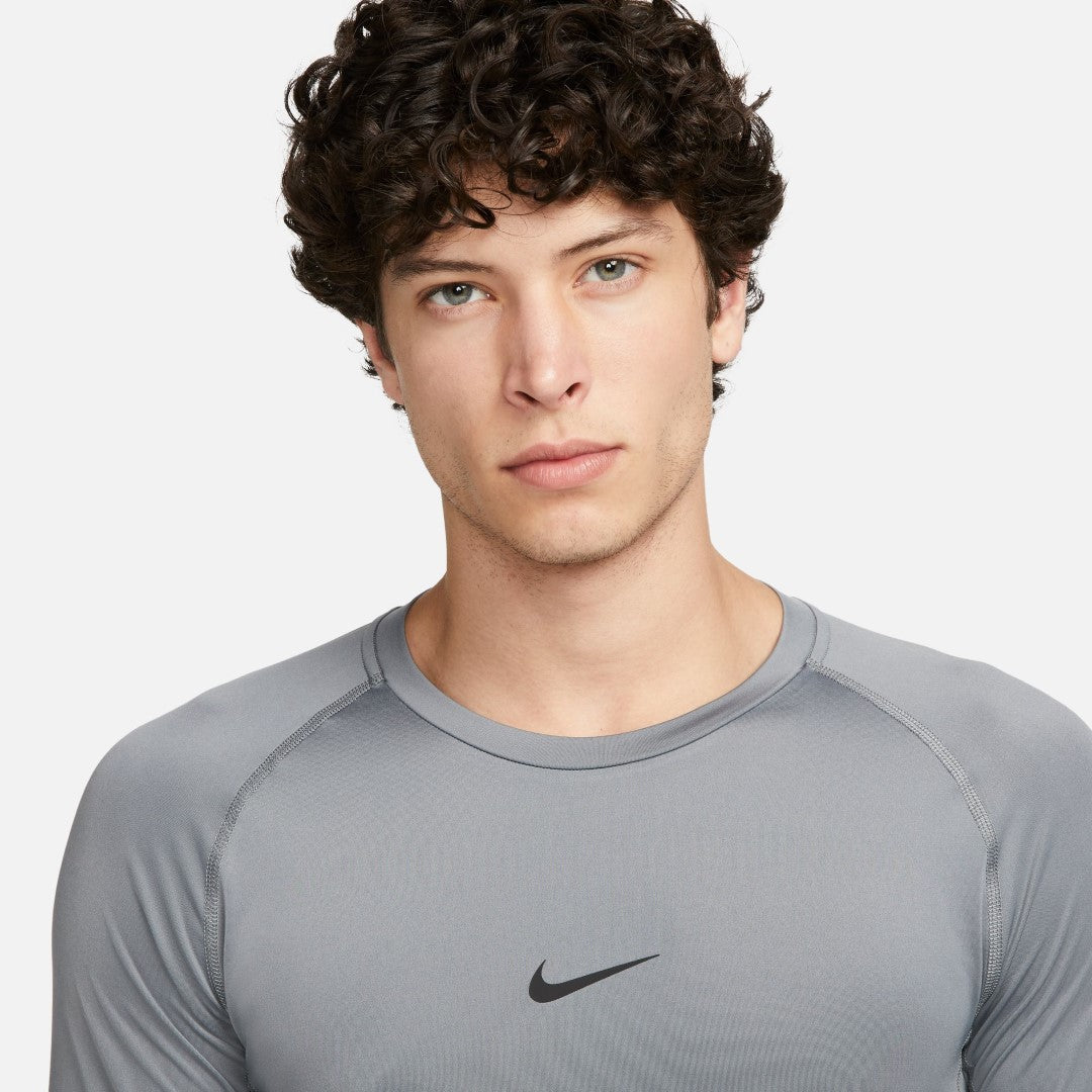 Pro Dri-Fit Tight Long-Sleeve Fitness Top