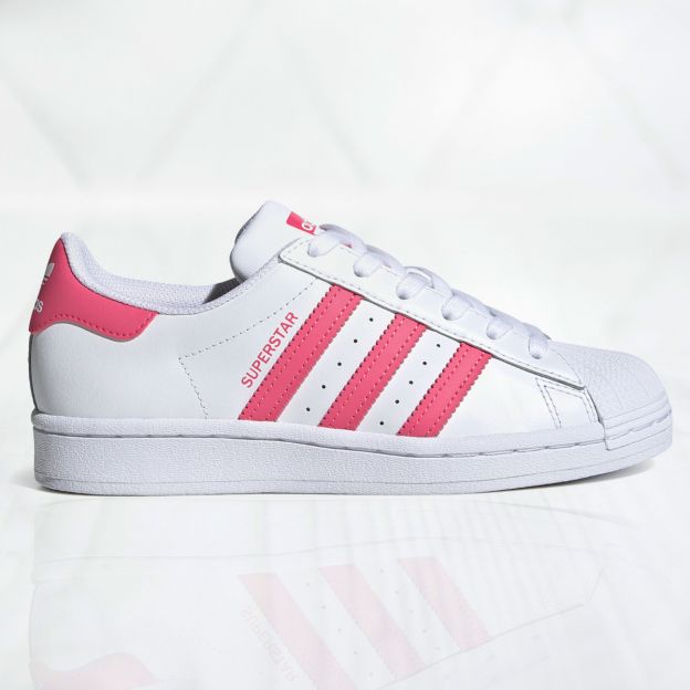 Superstar J