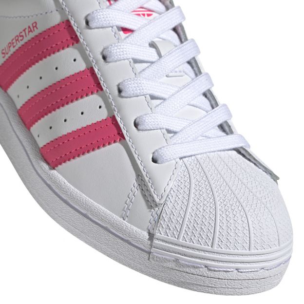 Superstar J