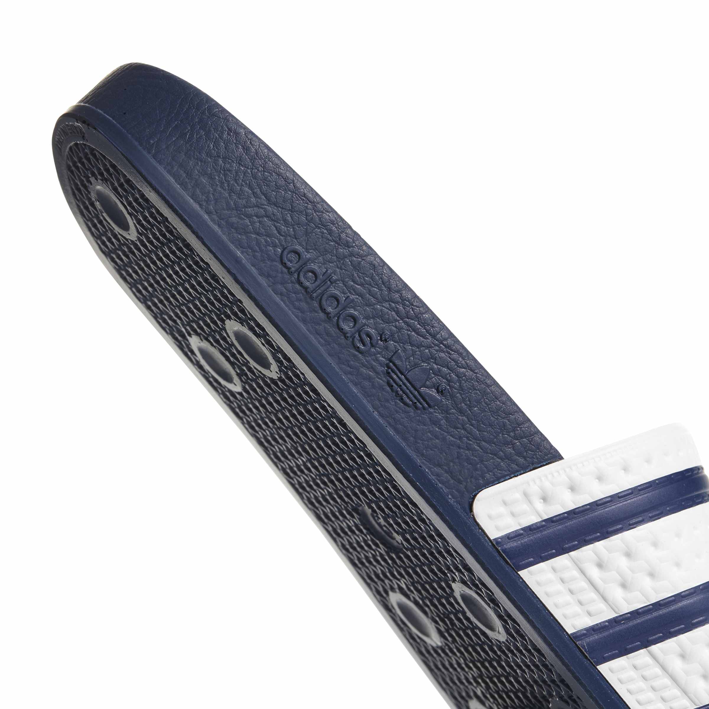 Adilette