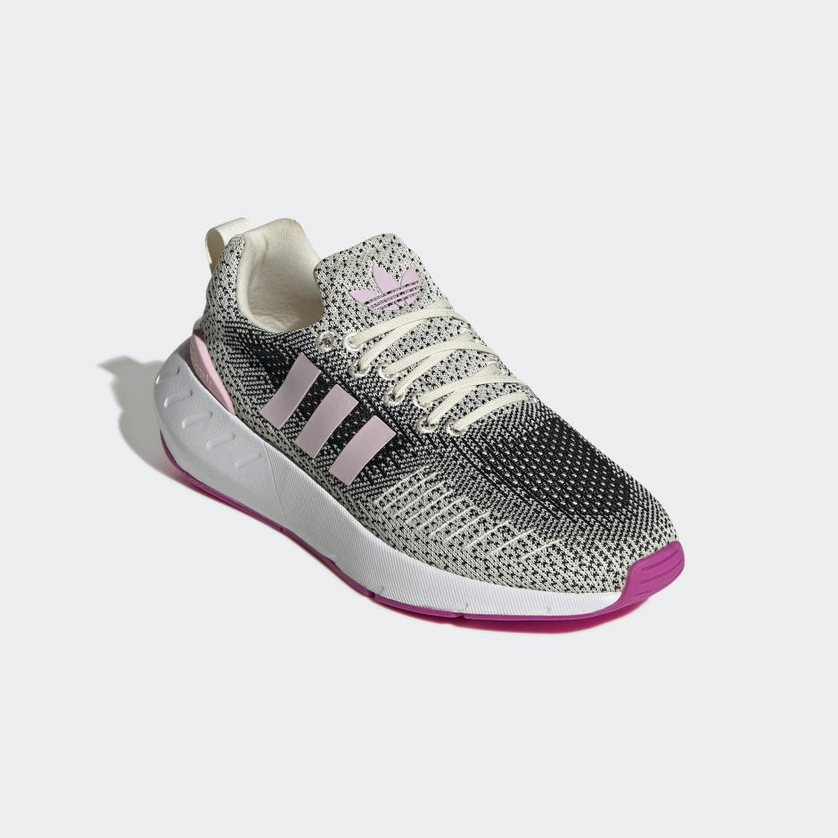 Swift Run 22 W