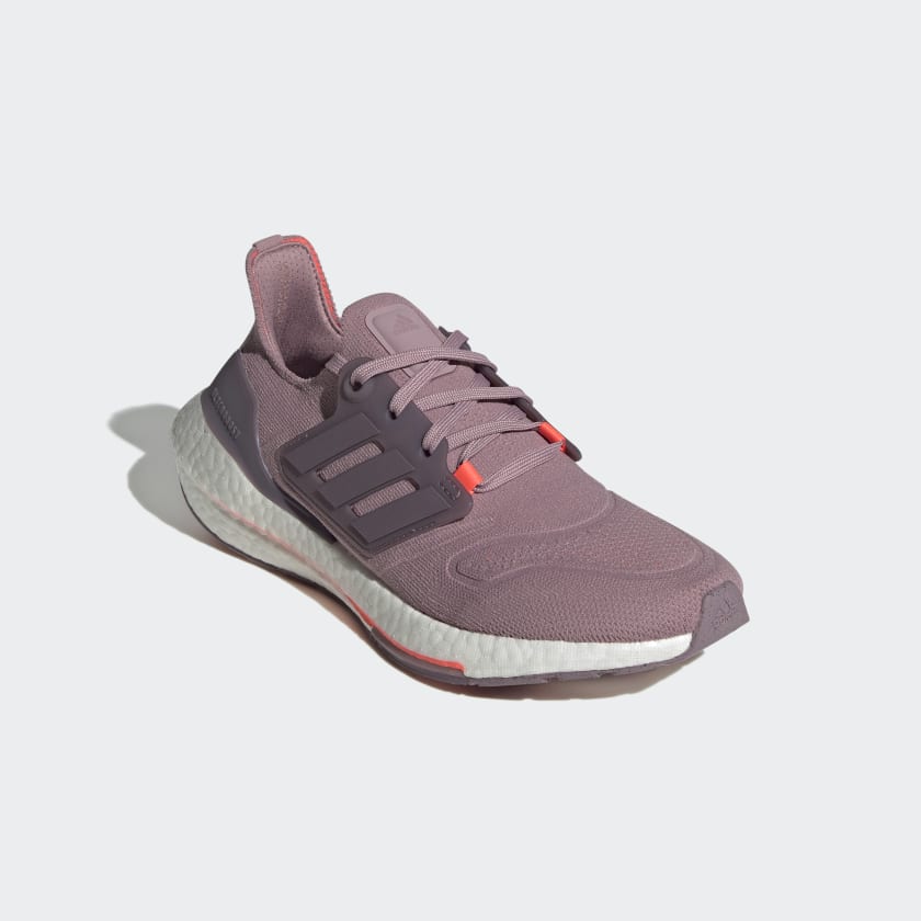 Ultraboost 22 W