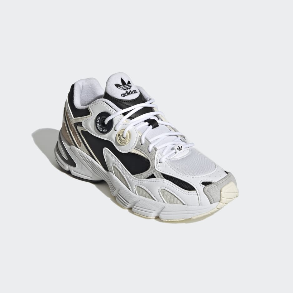 Adidas Astir W