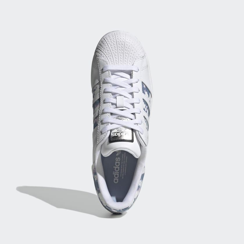 Superstar Bold W
