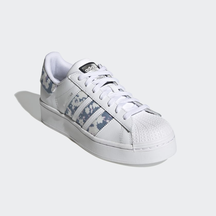 Superstar Bold W