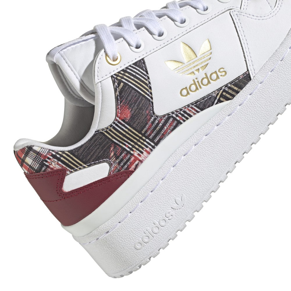 Forum Bold W