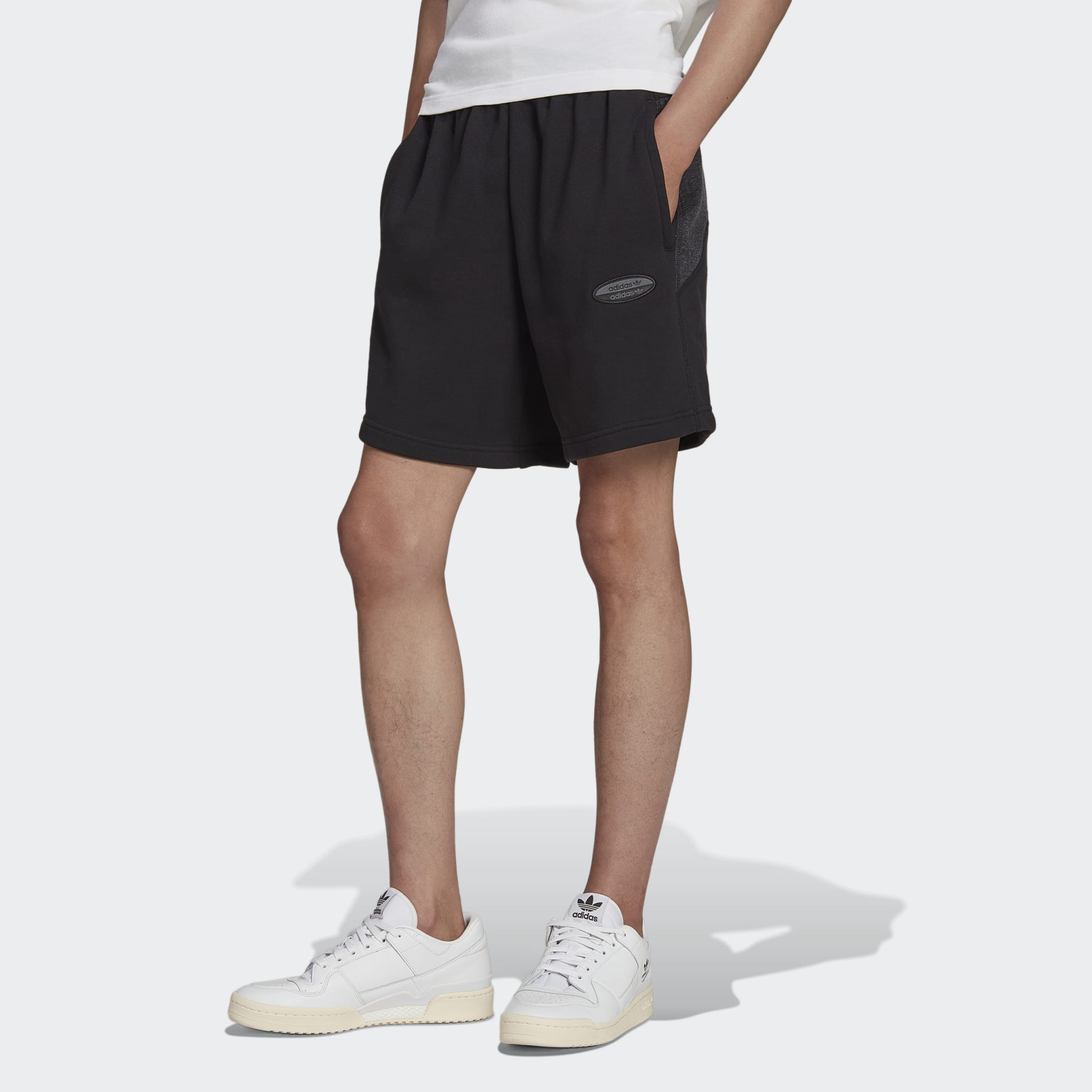 Essent Shorts