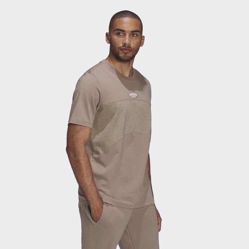 Essent Tee