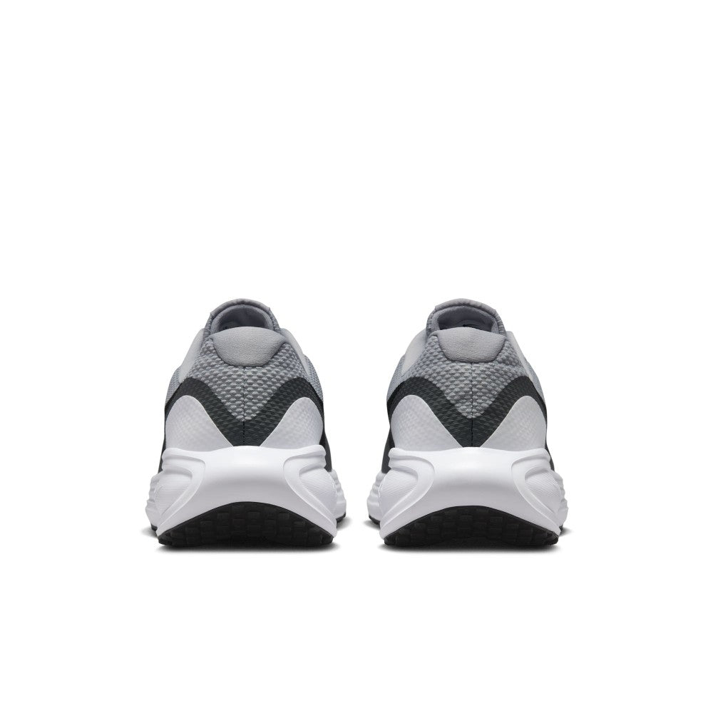 Revolution 8 Road Running Shoes
